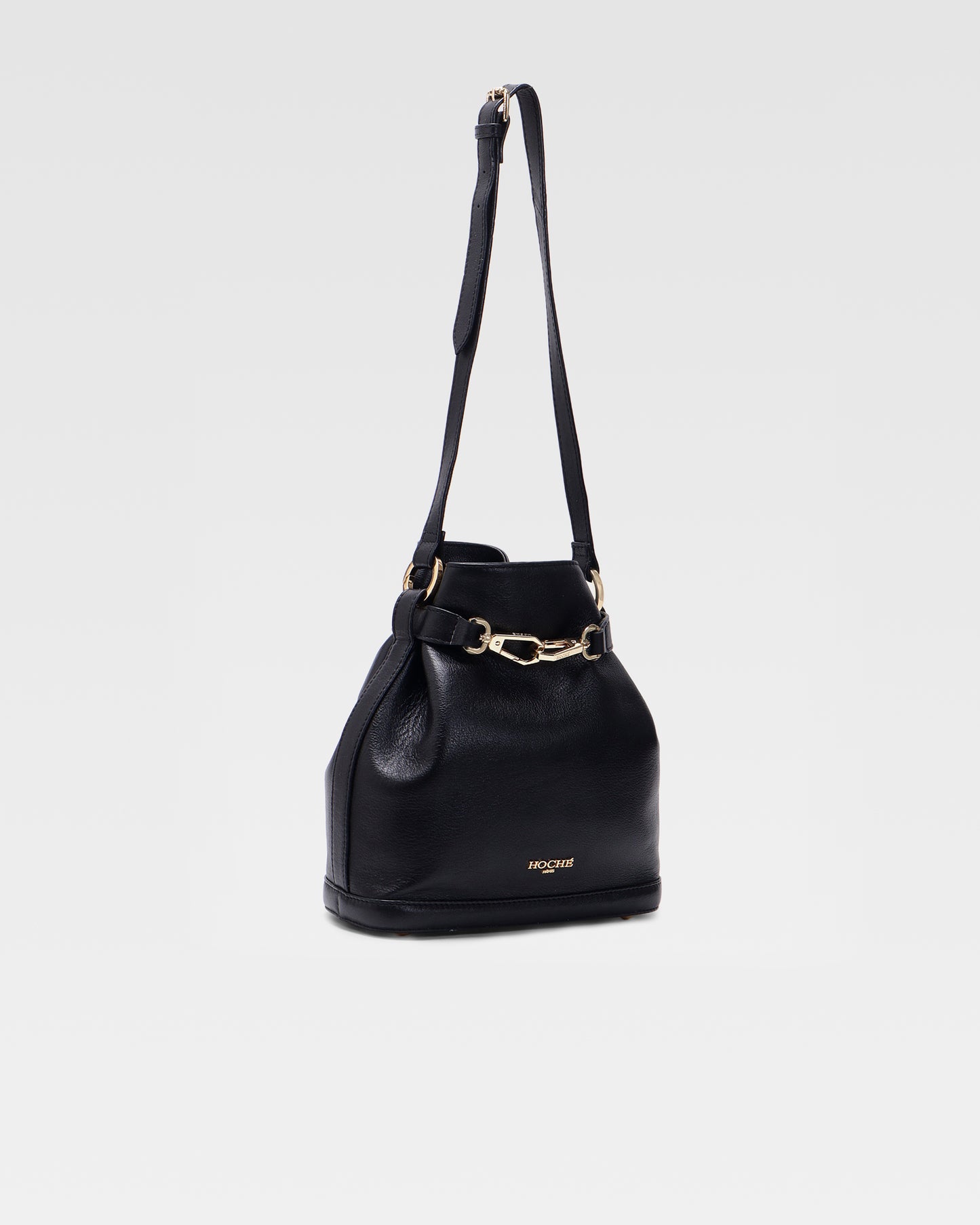 POCHE BUCKET BAG